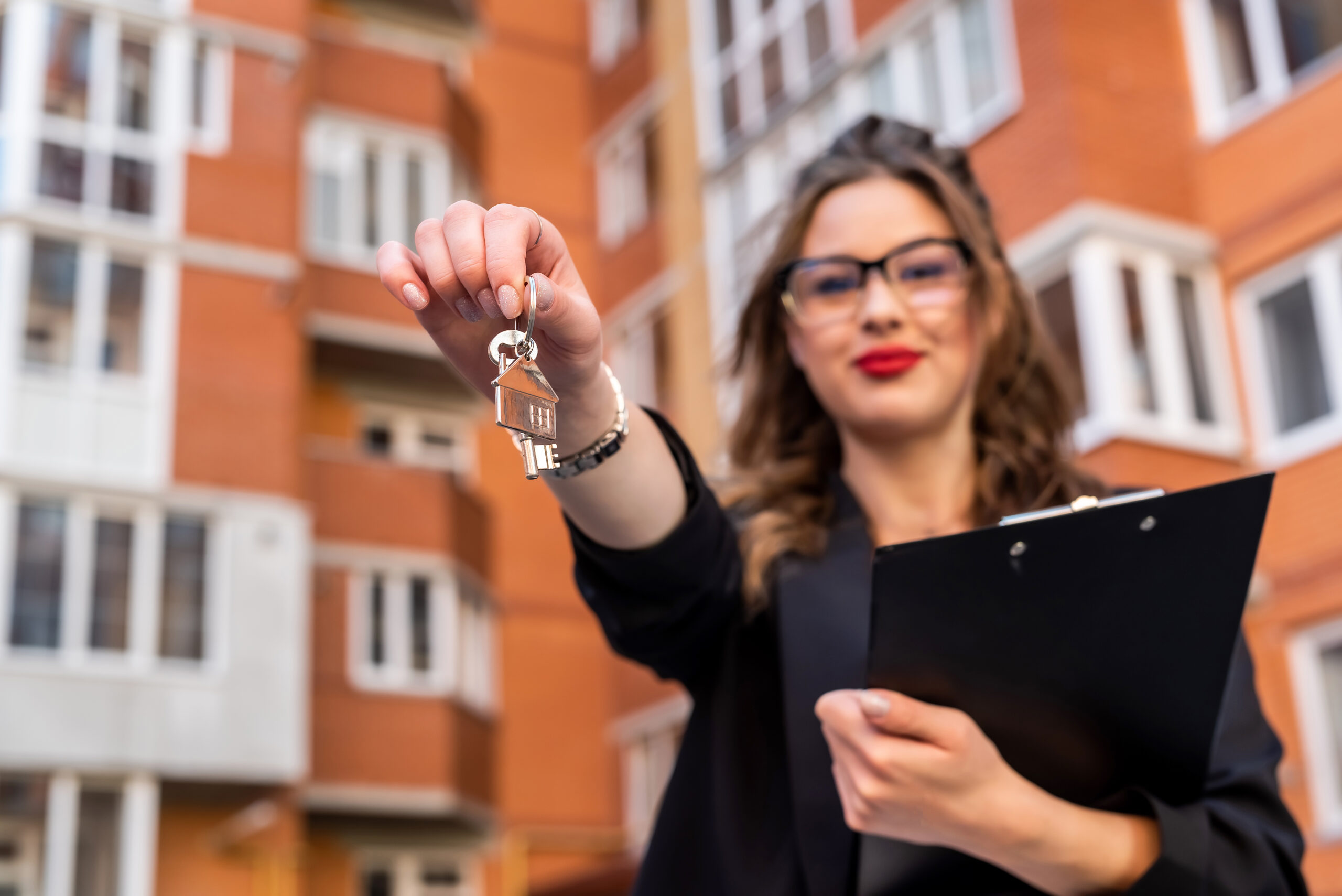 Як зрозуміти, скільки коштує продаж квартири в рекламі?